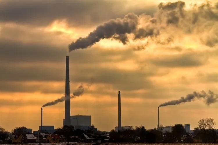 Analyzing Industrial Gas Emissions & Production with Fourier Transform Infrared Spectroscopy (FTIR)