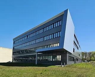 Open Hybrid LabFactory: Advancing Sustainable Materials Research for Automotive Circular Economy