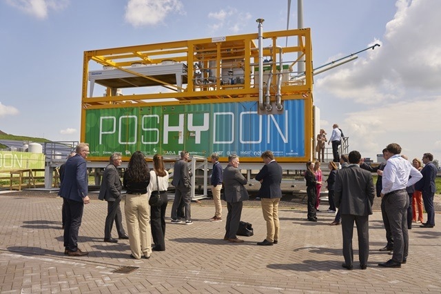 Producing Renewable Hydrogen in an Offshore Environment
