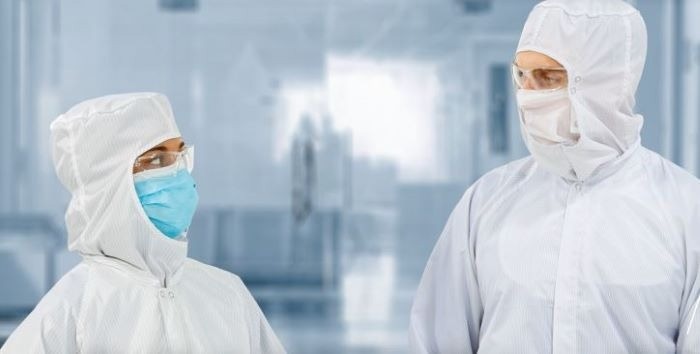 How to Choose the Right PPE for Contamination Control in Manufacturing