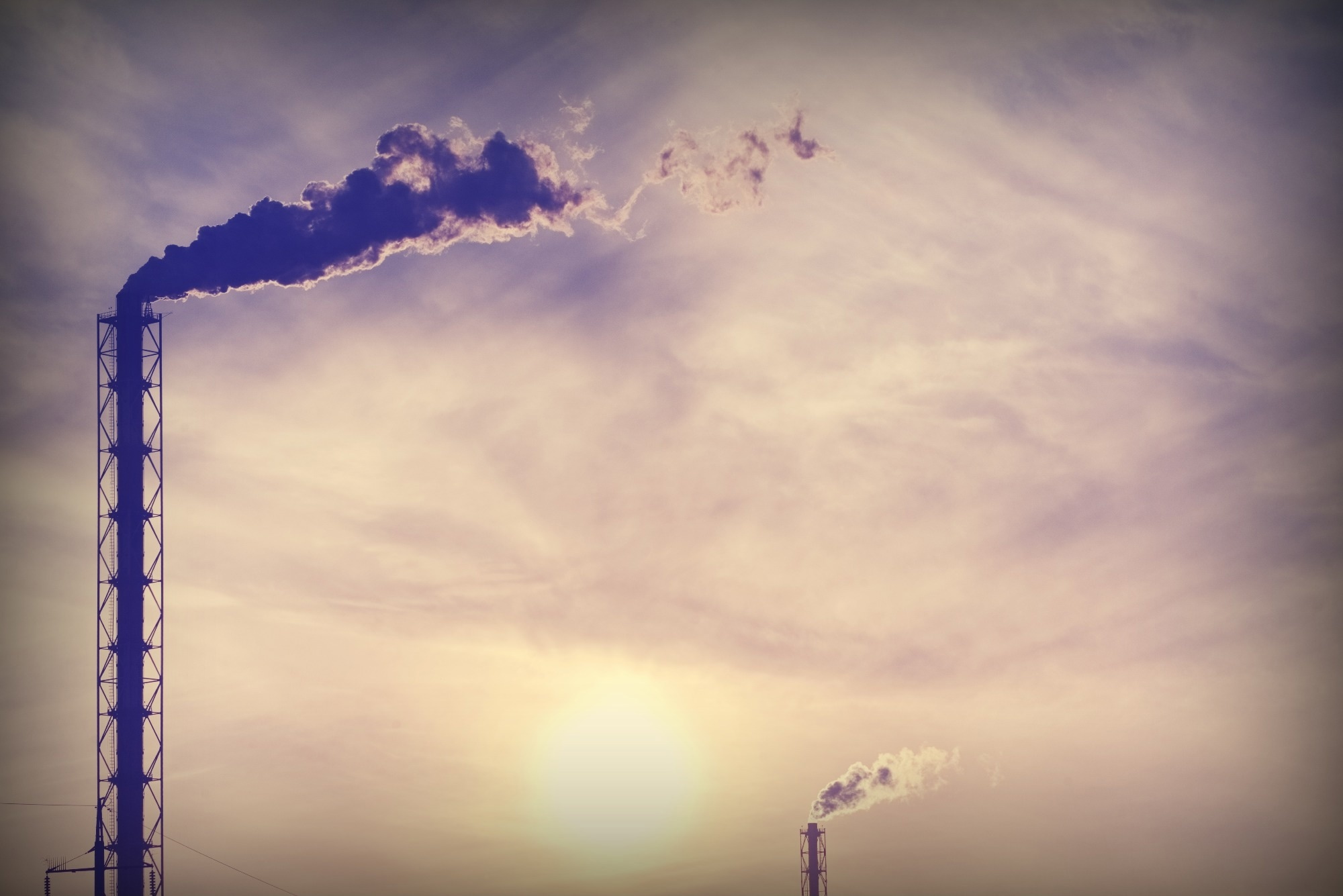 carbon dioxide smoke coming from large infrastructure