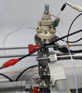 Type A cell with electrolyte inlet and outlet pipes