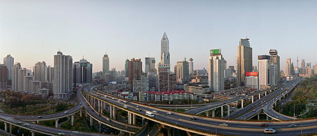 Chinese cities and the particular challenges posed by rapid urbanisation: Some of the enormous challenges are posed by rapid urbanisation of Chinese cities and the fast increase of consumption levels in the Asia-Pacific region. The sd+b Centre is actively involved in advising Asian governments and municipalities in low carbon urban development.