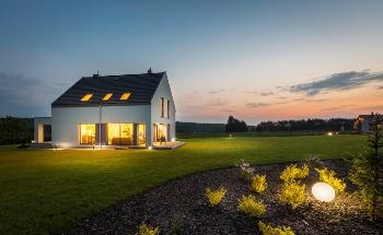 The First Commercially Available Hydrogen Power Storage System for Home Use