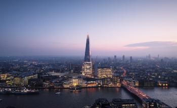 Reducing London's Carbon Emissions with a Green Floating Fuel Station