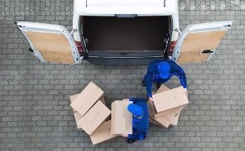 Evaluating the Carbon Footprint of Various E-Commerce Shipping Options