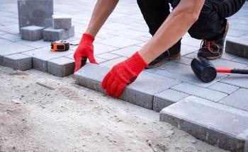 Developing Plastic Sand Bricks Used in Construction