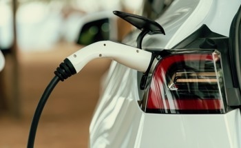 How Do Electric Vehicle Charging Stations Work?
