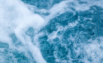 Water-Based Batteries: A Safer Alternative to Lithium-Ion for the Grid?