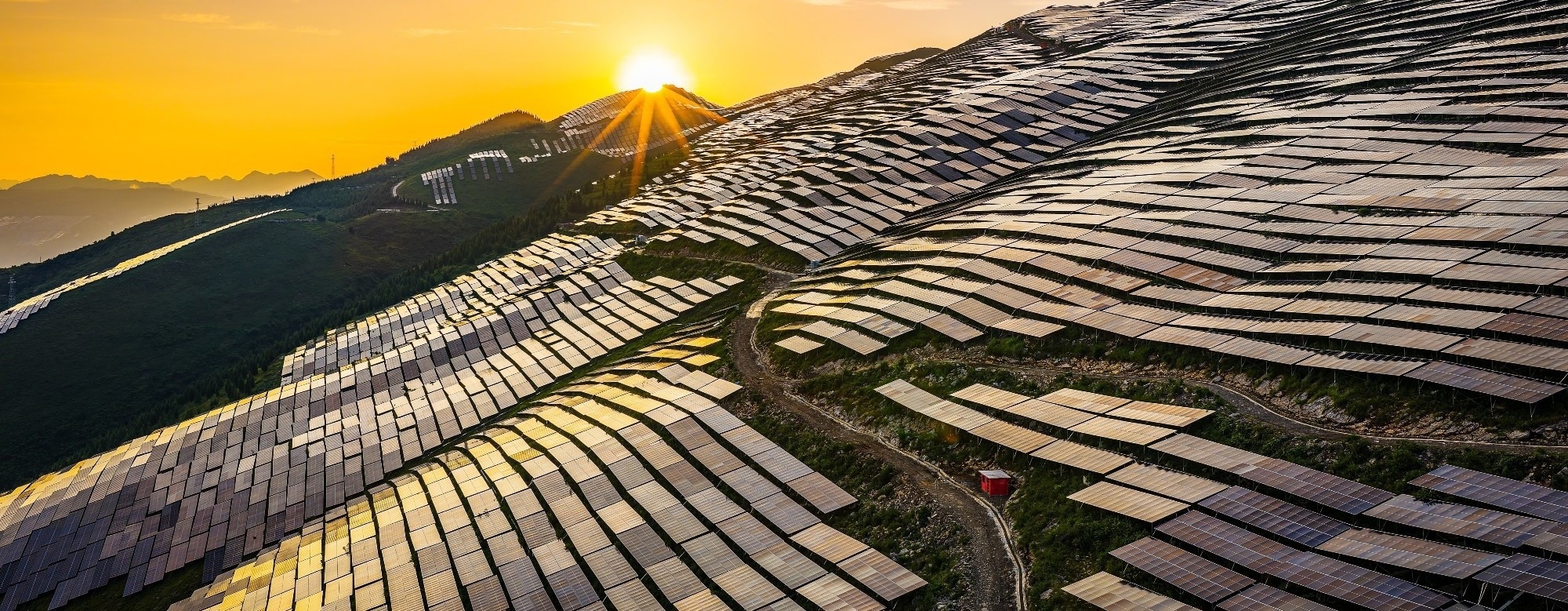 Researchers Achieve Record 20%+ Efficiency in Flexible Kesterite-Perovskite Tandem Solar Cells