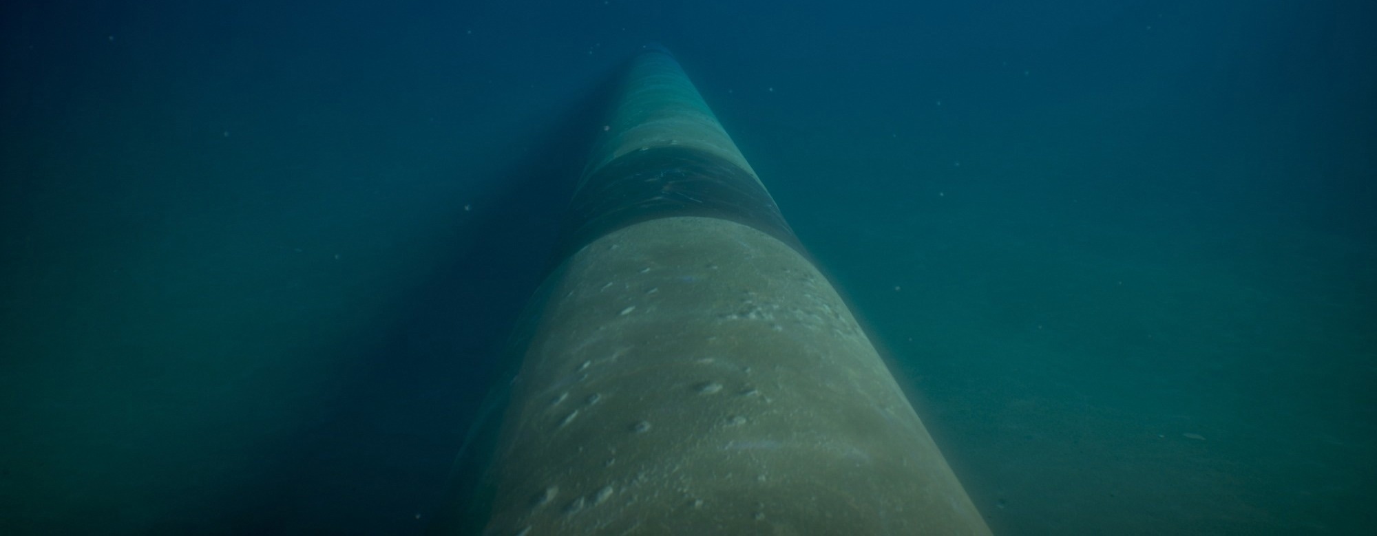 Decades Underwater: How Oil and Gas Pipelines Could Release Microplastics