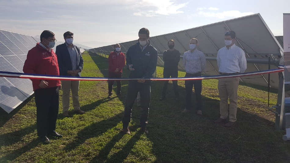 Chile’s Minister of Energy and the Mayor of the Metropolitan Region Join Verano Capital to Inaugurate New PMGD Solar Project