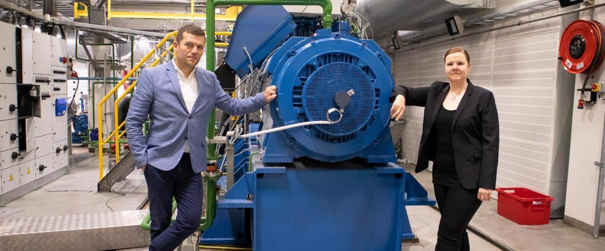 Associate professor Maciej Mikulski and development manager Merja Kangasjärvi, VEBIC Energy Lab, University of Vaasa.