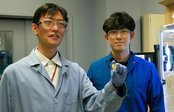 Upcycling a Commodity Plastic into a Strong Material Compatible with Industry 3D-Printing Methods.