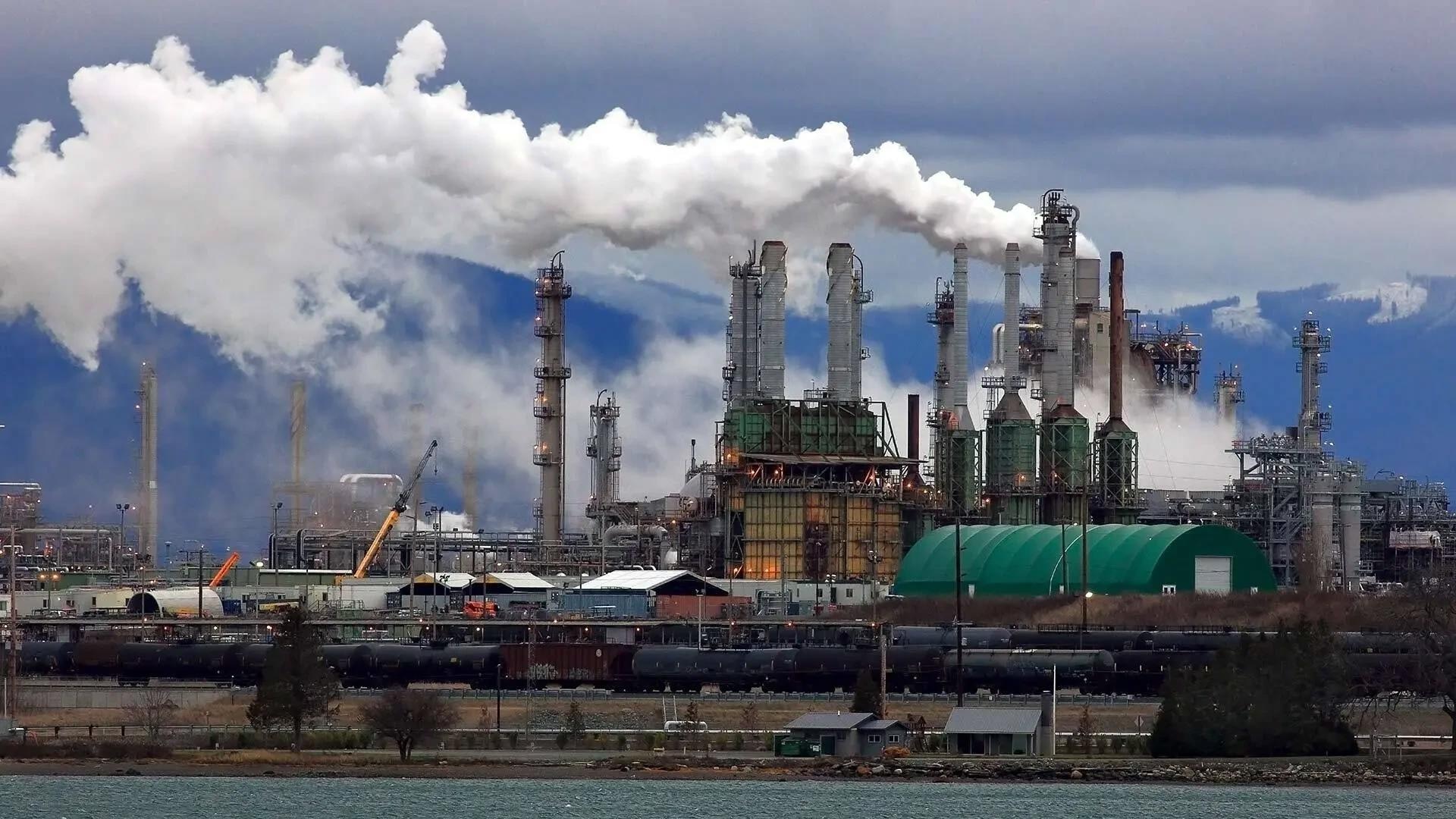 Tracing Sources of Atmospheric Methane Using Clumped Isotopes