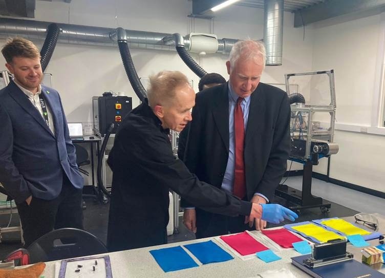 Shadow Environment Minister Calls on Textile Industry to Act on the Environment