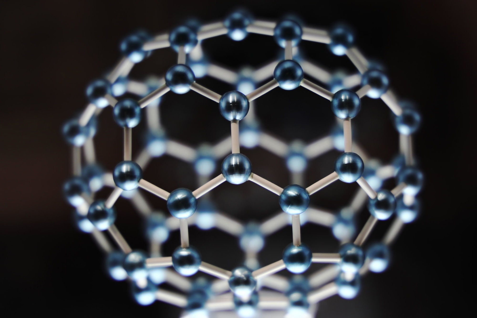 Fullerene buckyball animation.