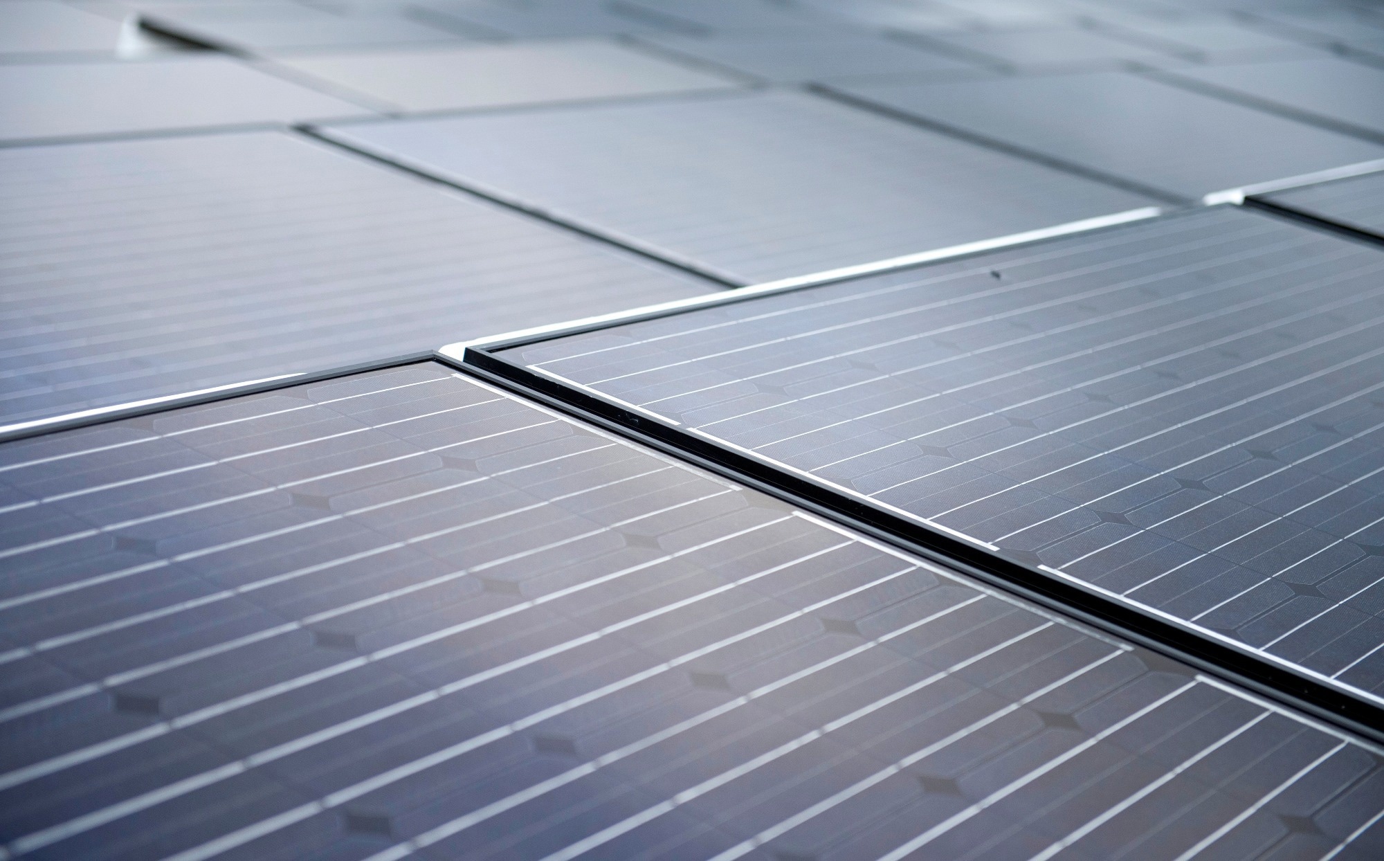 Cooling Techniques Enhance Electrical Performance of Photovoltaic Panels in Hot Climates