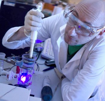 New ‘Clean’ Technology to Destroy Water Toxins Caused By Harmful Algal Blooms