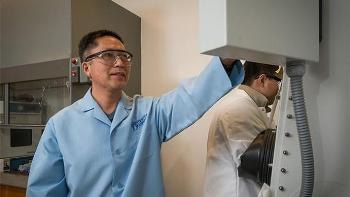 New Method to Improve Lithium-Sulfur Batteries for Electric Transport and Smart Grid Uses