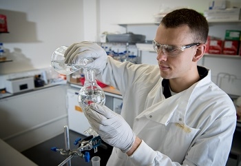 Novel Biomaterial That Filters Out Harmful Micropollutants Wins Science Award