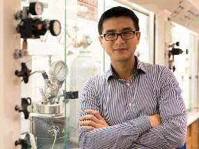 UH Chemist Aims to Create Environmentally Friendly Plastics