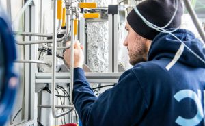 Unique Test Facility for Active Reduction of Atmospheric CO2