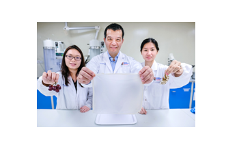 Green and Sustainable Method to Derive Chitin from Food Waste