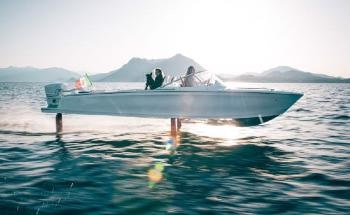 The Next Generation of Electric Boats Fly Above the Water – First Batch Arrives in New York Today