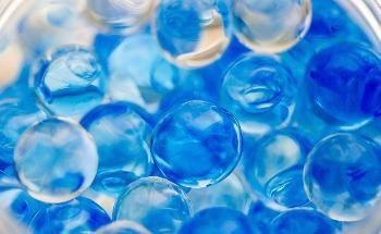 Researchers Create New Environmentally Friendly Bioplastic from Cellulose and Water