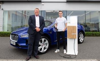 Lookers Plugs in with Rightcharge to Help Power New EV Growth