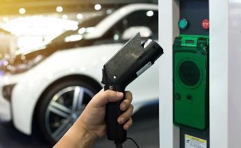 New Project Investigates the Safety-Relevant Effects of Fires Involving Electric Vehicles