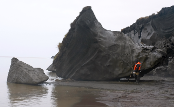Study Analyzes the Role of Climate Change in Destroying Arctic Coasts
