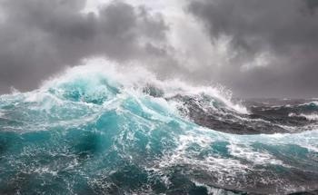 Hitachi Energy launches OceaniQ™ for the Offshore Environment