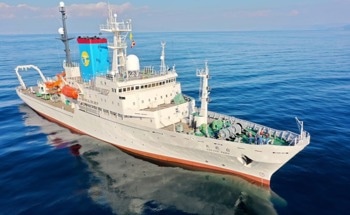 Hydrothermal Vents: A Surprising Source of Dissolved Black Carbon