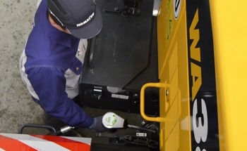 Komatsu Announces Switch to HVO as Factory-Fill Fuel