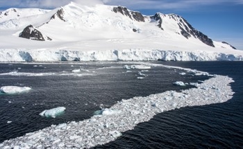 Investigating the Mechanisms Behind Antarctic Melt Season Delay