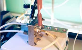 System for Efficiently Manufacturing Inexpensive Green Hydrogen