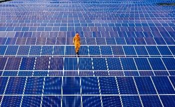 Adani Green Energy Operationalizes 1,000 MW of the 30,000 MW Khavda Renewable Energy Park