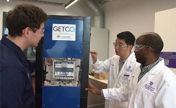 UQ Tech Turns Captured CO2 into Valuable Chemicals