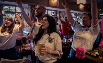 Watt a Save! Octopus Energy Powers Pubs for Free During World Cup