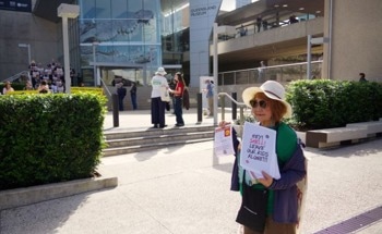 Prominent Australians Join Millions Calling for an End to Queensland Museum’s Fossil Fuel Deal with Shell
