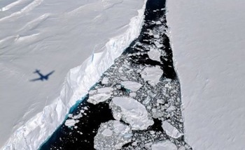 RINGS Around Antarctica: Global Science Team Propose Large-Scale Surveys of Entire Antarctic Coast